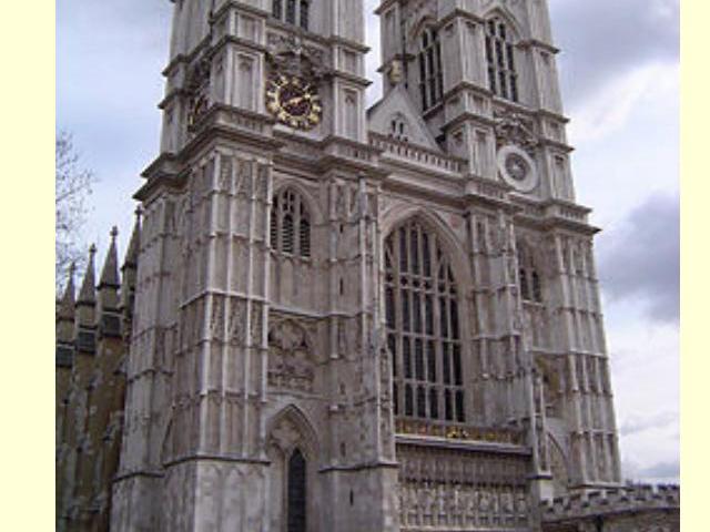 Строилась с перерывами с 1245 по 1745. Традиционное место коронации монархов Великобритании и захоронений монархов Англии.
